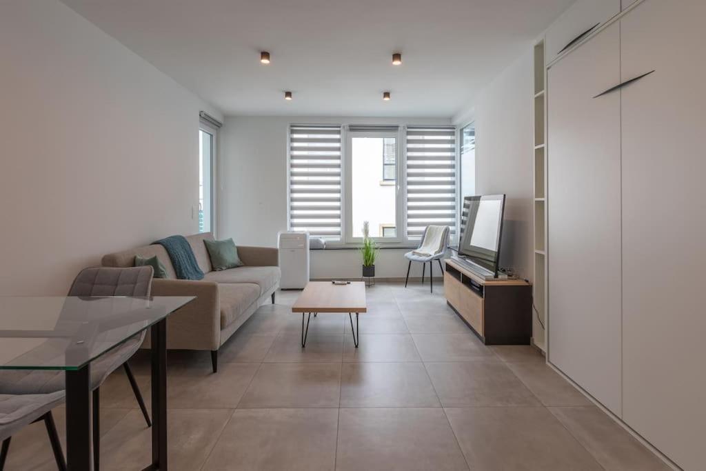 Superbe Appartement avec Parking Malmedy Exteriör bild